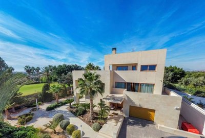 Вилла класса люкс в Alicante, Golf, продажа