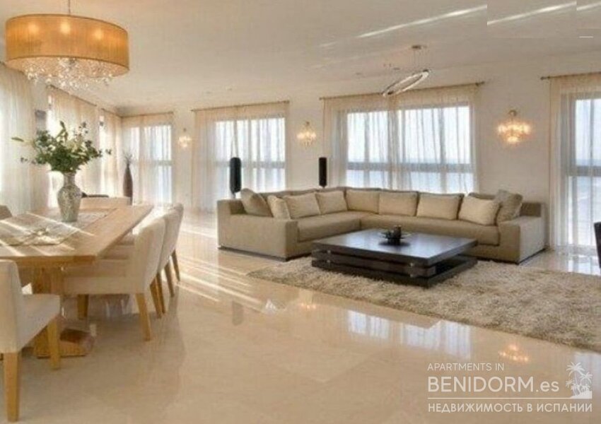 Вилла класса люкс в Alicante, продажа